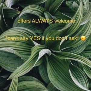 *CLOSET CLEAR OUT - MAKE ME AN OFFER!!!*